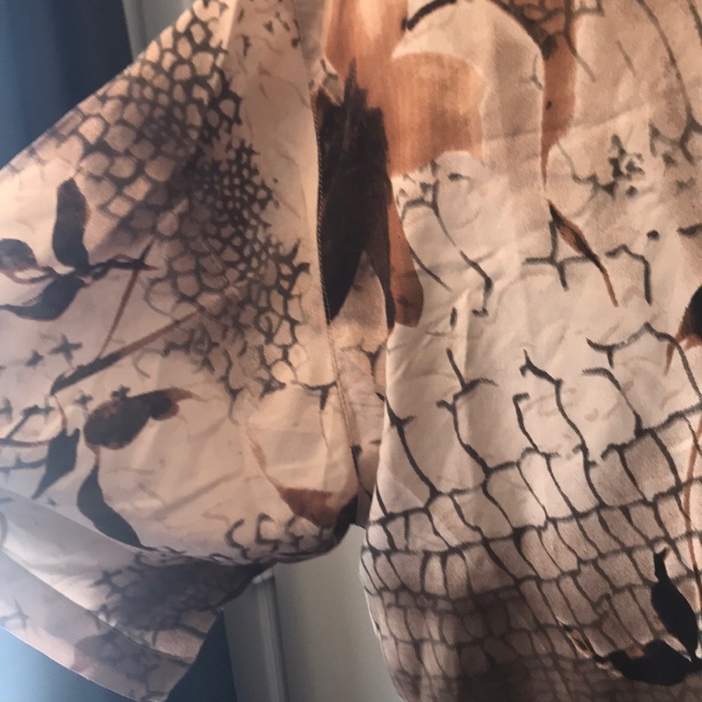 🎁free:Beige with dark brown flower print top.Hood for Halloween top. - Picture 3 of 4